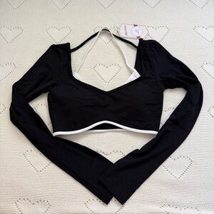 Black and White Contrast Trim Long Sleeve Halter Strap Workout Crop Top